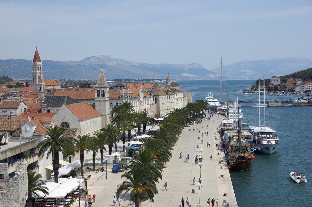 Apartment Fabijanko Oldtown Trogir Exterior foto